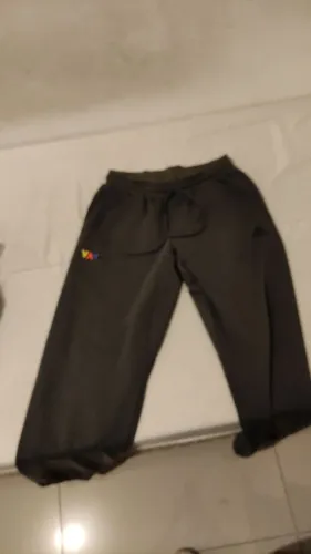 Calça moletom adidas