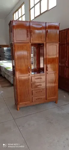 GUARDA ROUPA NOVO DE MADEIRA,TOP