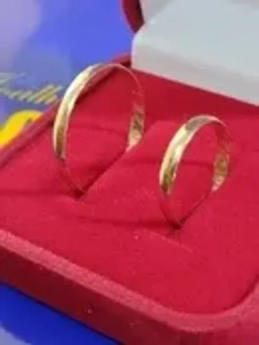 Alianças Ouro 18 Kilates Noivado e Casamento 1,9 mm Peso 2,4 Gramas