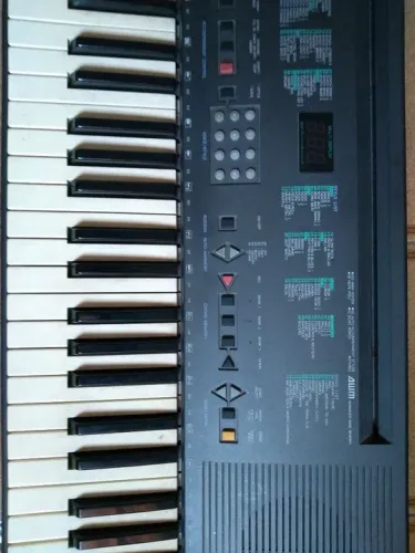 Teclado Musical. Yamarra - 61 Teclas