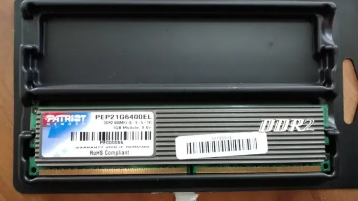 Memória PATRIOT DDR2 800MHz - Raridade