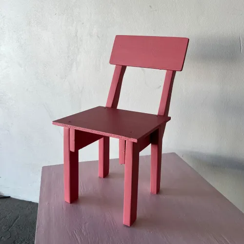 Cadeira e mesinha infantil