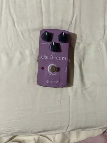 Pedal de guitarra US Dream - Distorção Poderosa e Versátil