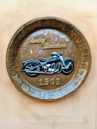 Quadro Decorativo em gesso 3d Harley Davidson 1903