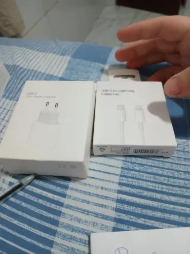 Carregador Apple 20W USB-C Original e Cabo USB-C para Lightning 1m