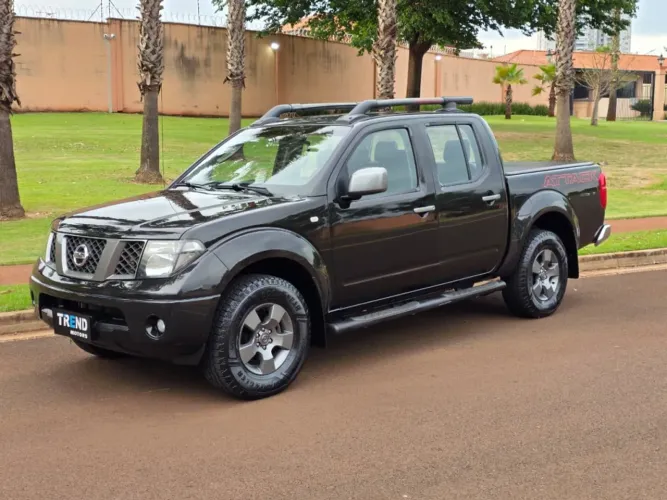 Nissan Frontier SE Attack CD 4X2 2.5 TB Diesel 2013