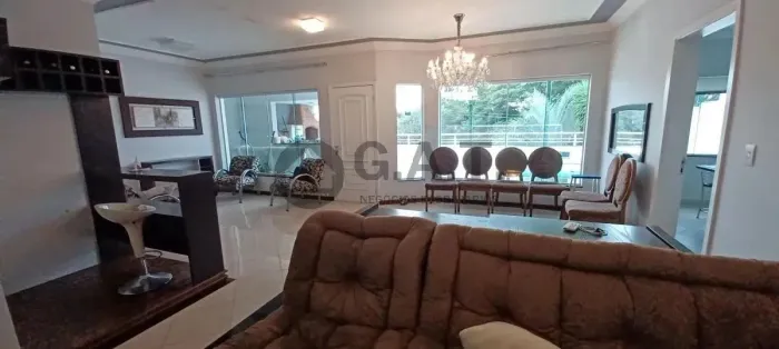 CASA EM CONDOMÍNIO À VENDA NO CONDOMÍNIO IBITI DO PAÇO - SOROCABA/SP