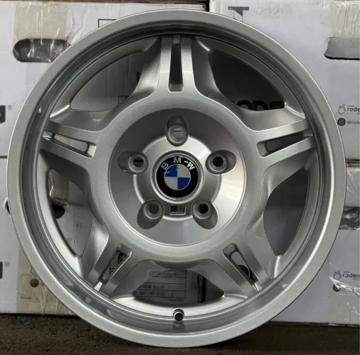 Rodas Rodera BMW aro 17 tala 8 furacão 5x120