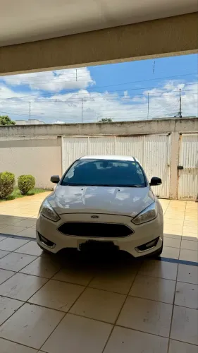 Ford Focus 2.0 16v/se/se Plus Flex 5P Aut. 2016
