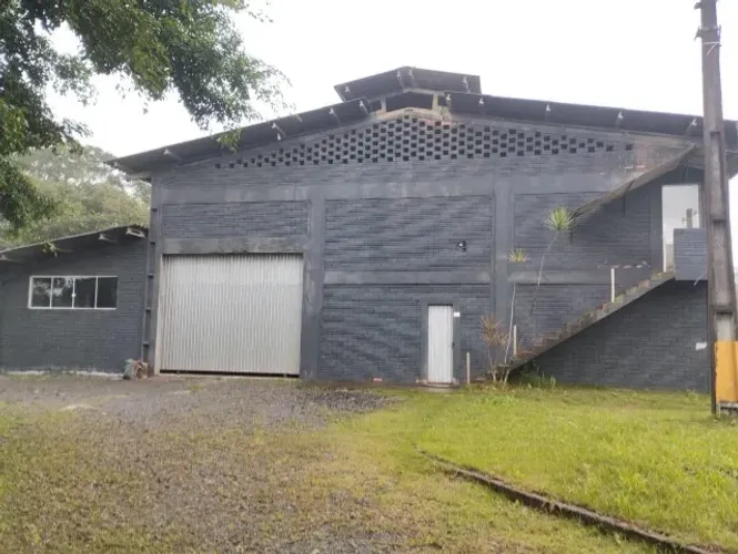 GALPÃO PARA LOCAÇÃO EM ARAQUARI