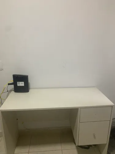 MESA DE ESCRITÓRIO PLANEJADA - MDF TRAMA 