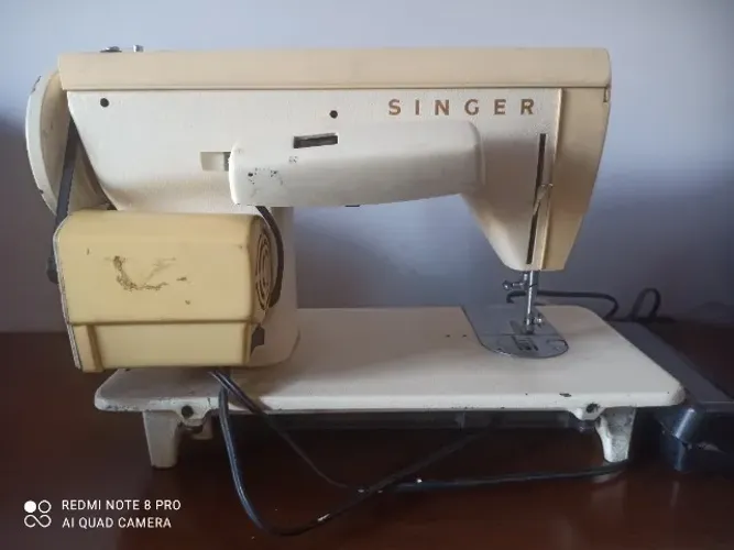 MÁQUINA DE COSTURA