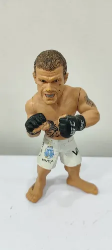 Boneco Miniatura de Lutador UFC Vitor Belfort Colecionador 