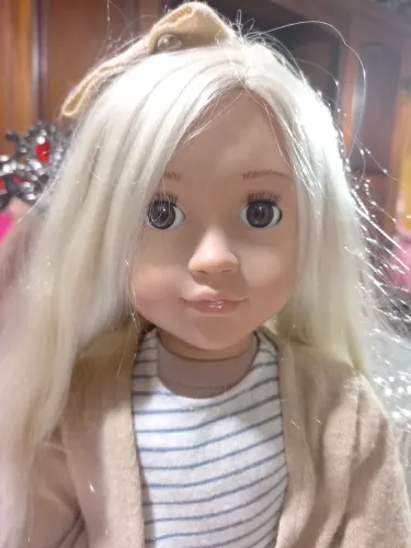 BONECA GERATION LINDA