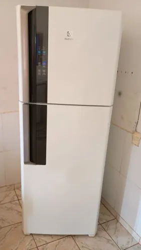 Geladeira Electrolux Frost free dúplex 