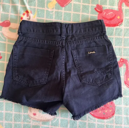 Short azul marinho