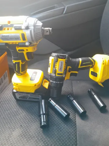 Vendo um kit chave de impacto tipo pneumática abateria e uma furadeira novo barato 
