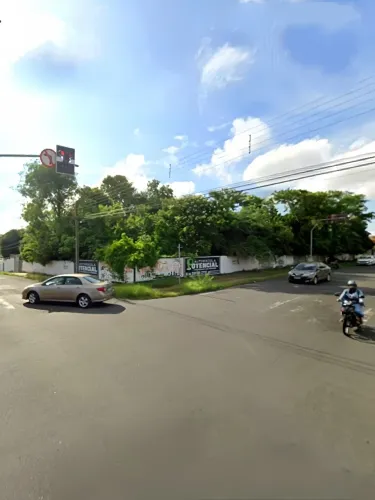 Ell-Terreno medindo 30x64 na Avenida Pernambuco com a Coelho de Resende