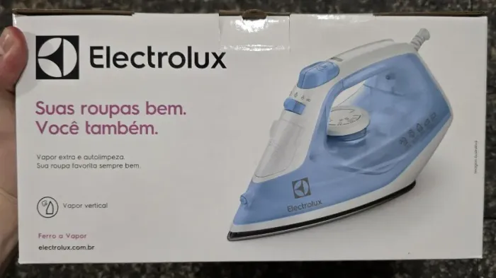 [Lacrado] Ferro de Passar Roupa a Vapor e a Seco Electrolux Easyline (SIE60) - 220V
