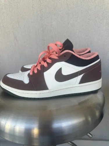 Jordan 1 Mocha Low