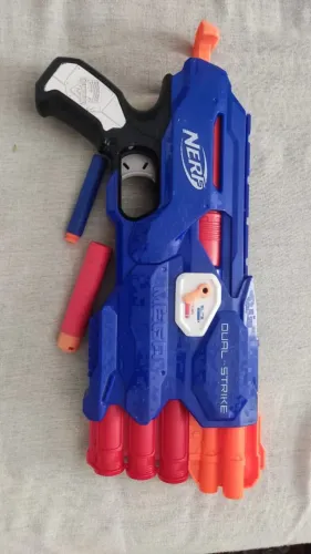 NERF DUAL-STRIKE - Atira Dardos ELITE e MEGA! Único 2 em 1 - USADO