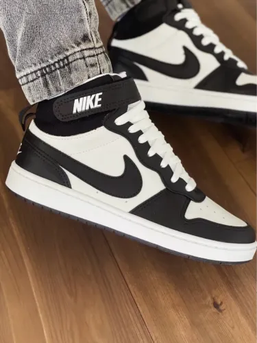 Tênis Nike Borough Mid