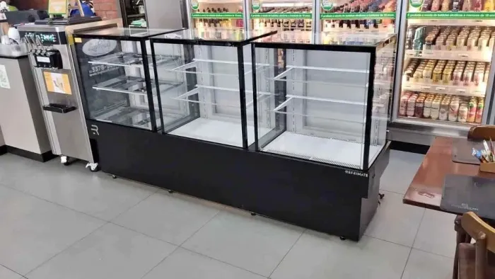 Vitrine confeitaria padaria tripla quente, frio e seco pronta entrega - Refrimate 