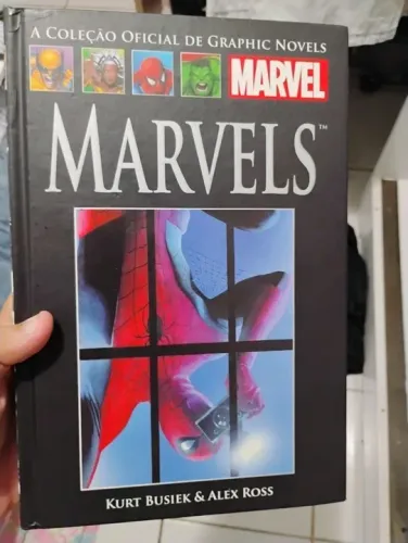 Marvels - Coleção Oficial de Graphic Novels - Capa Dura