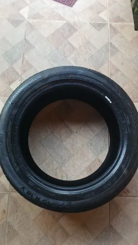 Pneu 225/45 aro 19 