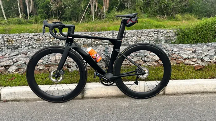 Bicicleta Cannondale Systemsix hi-mod ultegra Di2