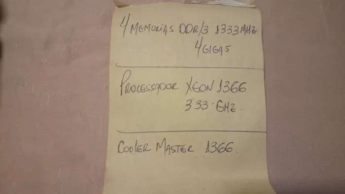 Processador Xeon 1366, fonte e memórias 