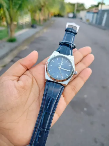 Relógio poedagar Analógico Azul com Pulseira de Couro