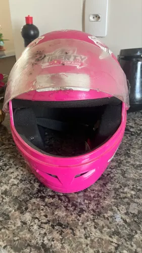 Capacete feminino