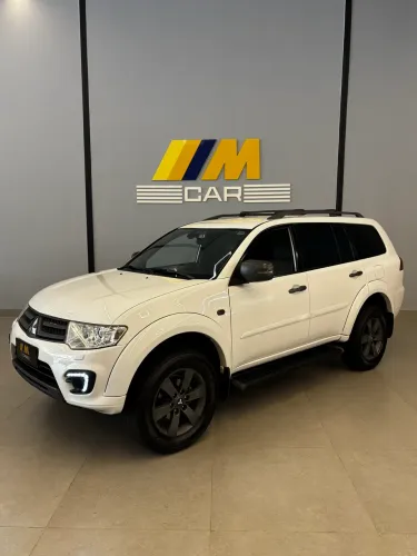 Mitsubishi Pajero HPE-S 3.2 4X4 T.i.diesel 5P Aut. 2016