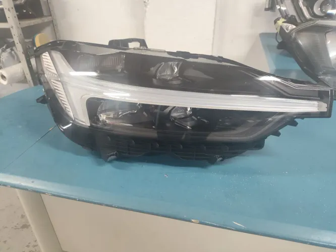 Farol Dianteiro Volvo Full led XC60 2019/2023