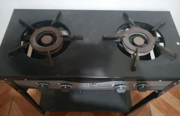 Vendo esse fogão industrial dupla chama