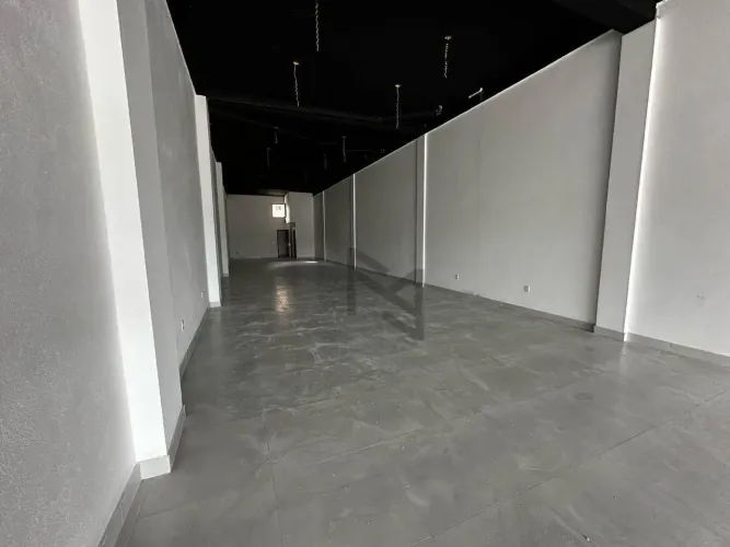 LOJÃO NO CENTRO DA CIDADE medindo 200 m² por R$ 10.000/mês - Nova São Pedro - São Pedro da