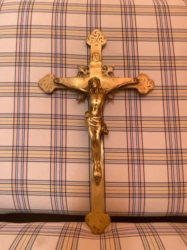 Magnifico lindo Crucifixo em puro e pesado Bronze para parede, com "