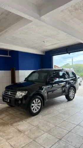 Mitsubishi Pajero HPE Full 3.2 4X4 T.i.dies. 5P AUT 2011
