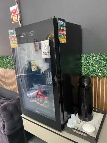 Cervejeira praticamente nova de barbada