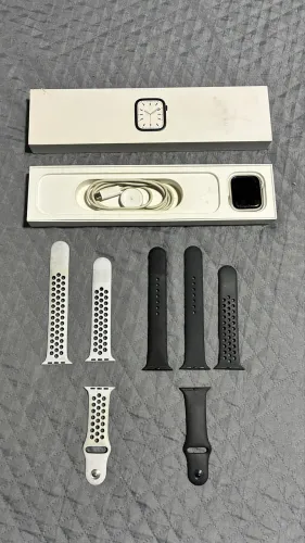 Apple Watch Série 7 Nike 45mm
