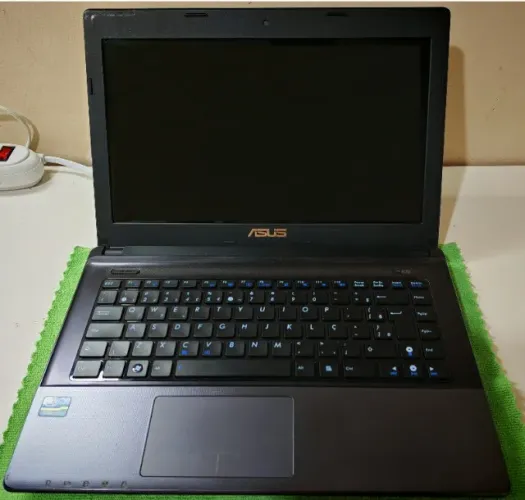 Notebook Asus Core i3 2.2Ghz - 4Gb - 500Gb - Tela 14'' Led - Bateria Perfeita - Entrego
