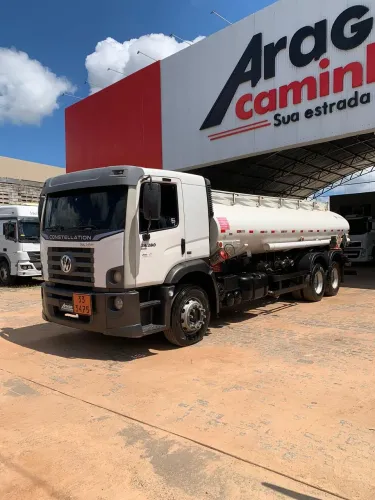 VOLKSWAGEN 24-280 E Constel. 6x2 2p (diesel)(E5)