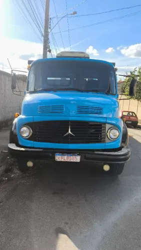 Caminhão 1113 truk