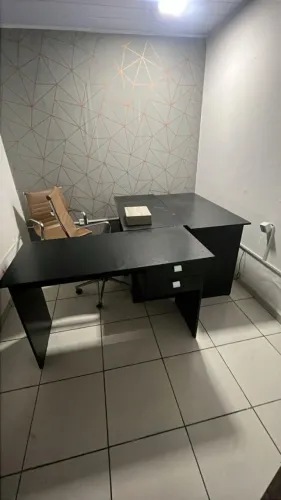 Mesas para Escritório, Caixa de Som Automotiva, Pia de Aluminio e Cooler de Jetski
