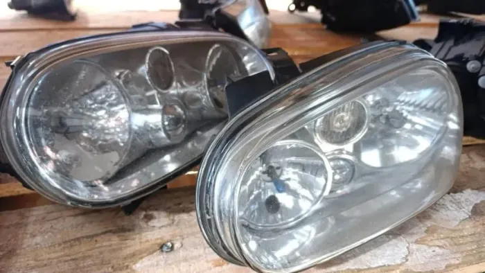 PAR DE FAROL GOLF SAPÃO 