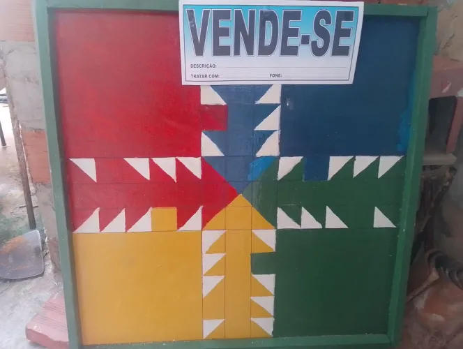 Gamão do artesão Péu.