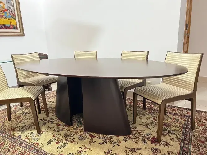 Mesa Madeira Maciça Classica Tampo Oval
