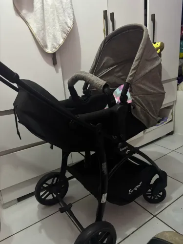 Carrinho de Bebê Burigotto Convert + Bebê Conforto