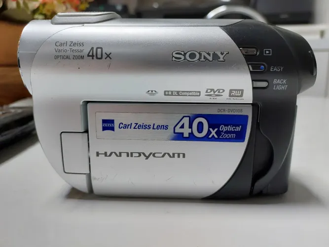 Vendo câmera Sony para reposição de peças